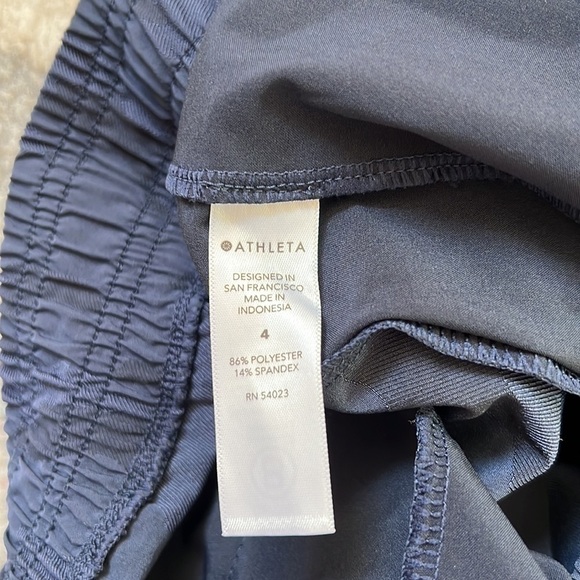 Athleta Brooklyn Textured Camo Joggers - Picture 9 of 10